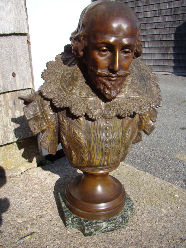 A fine bronzed bust of William Shakespeare by Pablo Rigual (1863-1917)